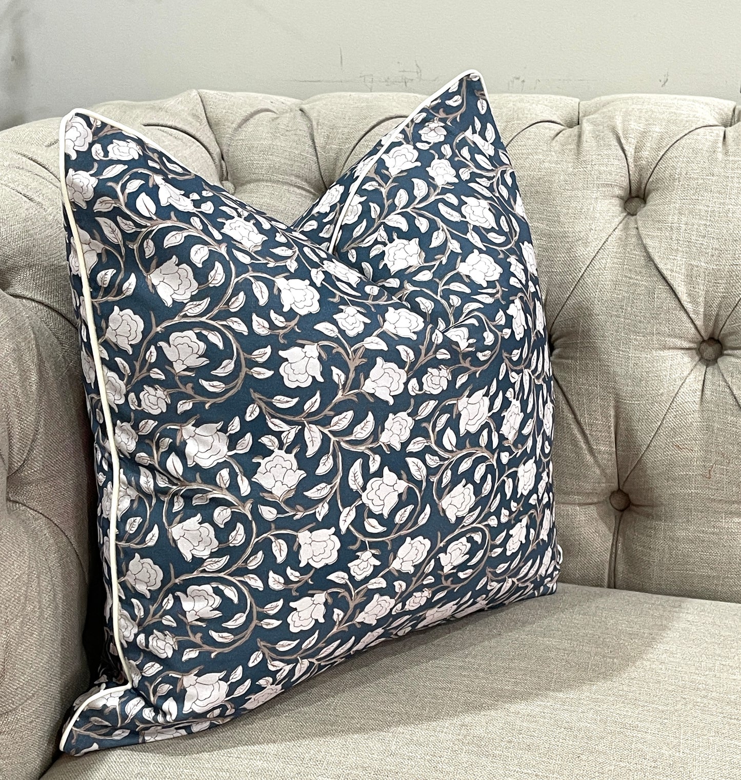 Luxurious Vintage Teal Floral 3 Pieces Cushion Lumbar Pillow Set