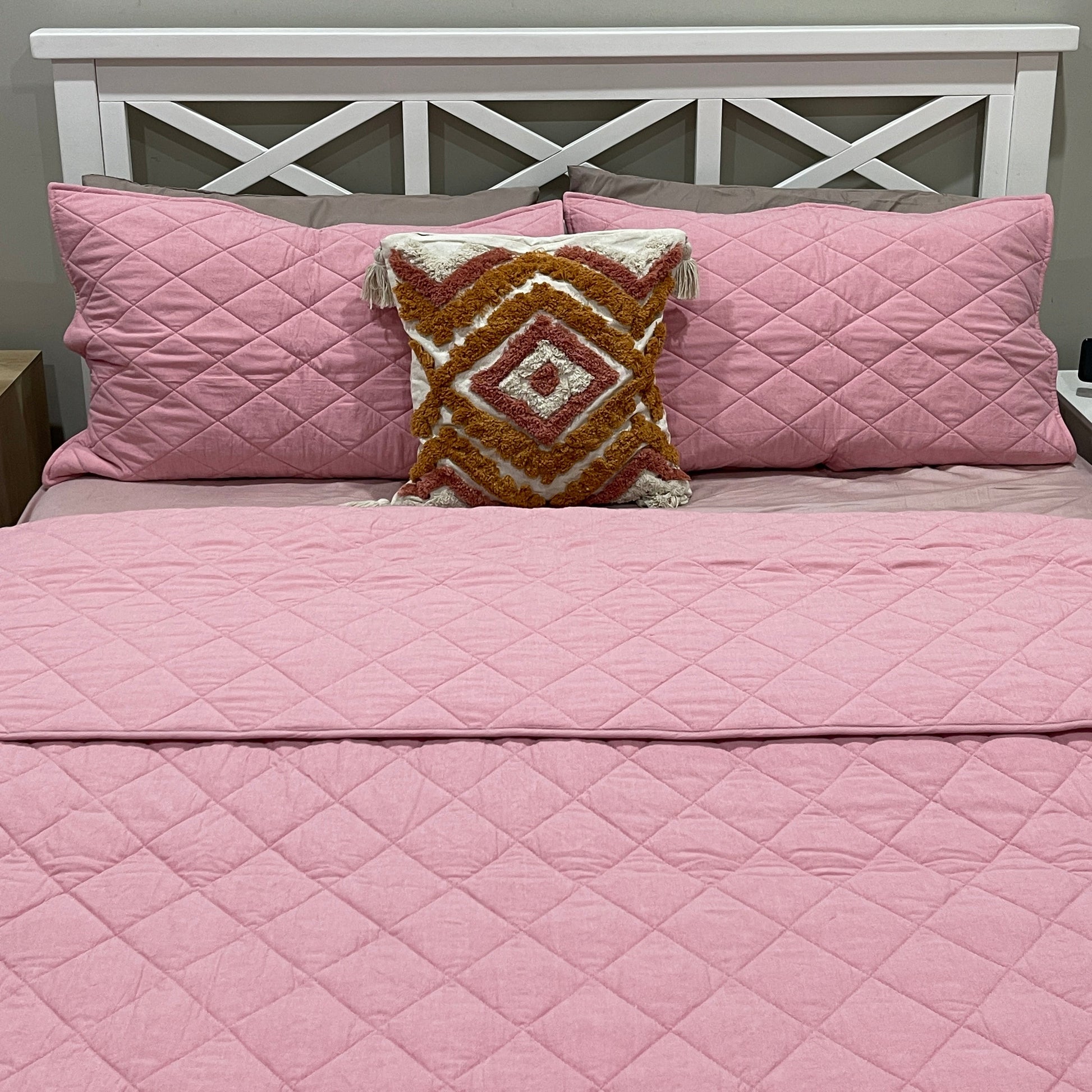 Luxurious Cotton Stone Wash Quilt Set - Adore India   